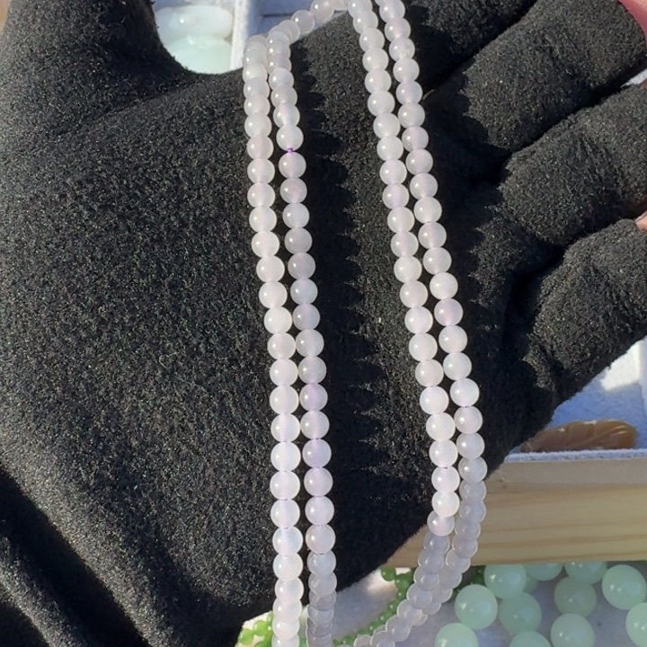 和田玉未镶嵌颈饰开心