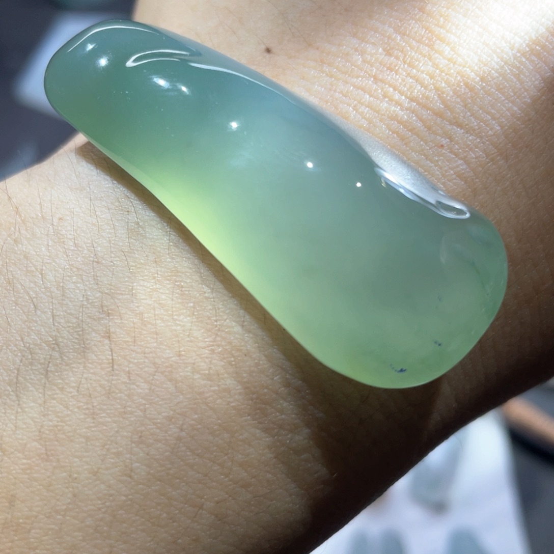 定制翡翠未镶嵌随行
