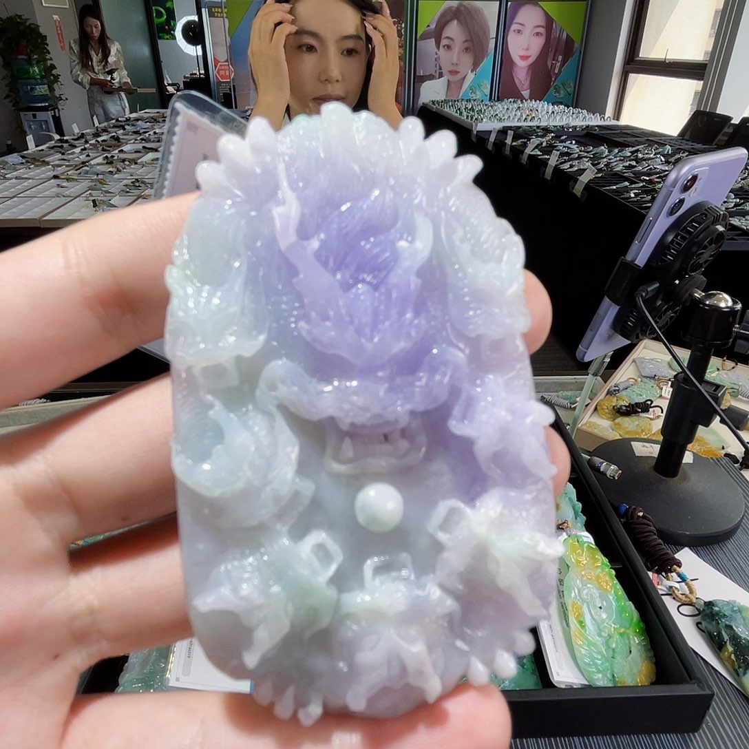 颈饰未镶嵌翡翠一