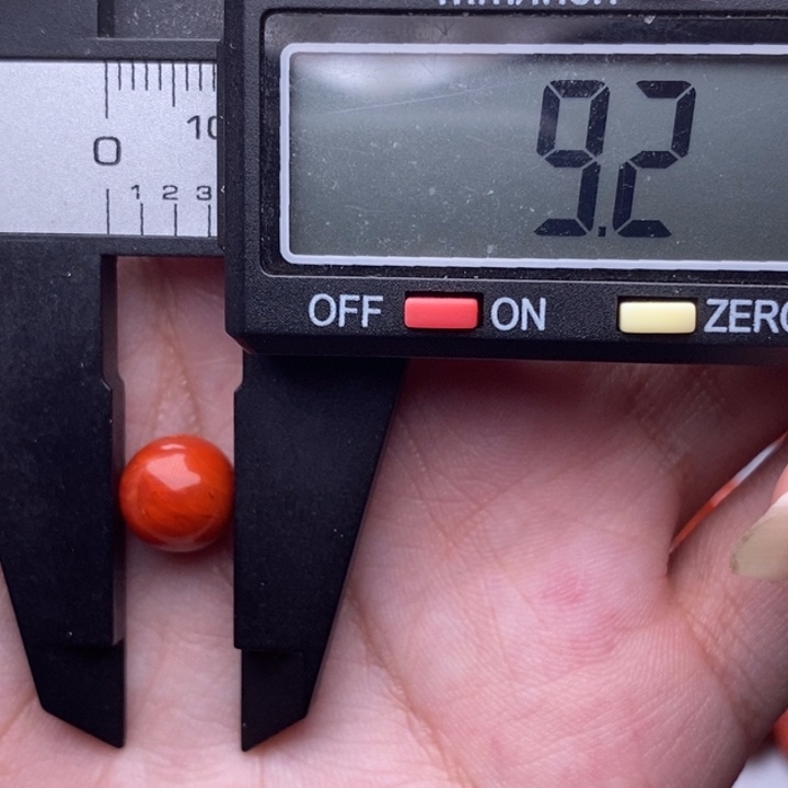 南红玛瑙配饰未镶嵌微微瑕不明显