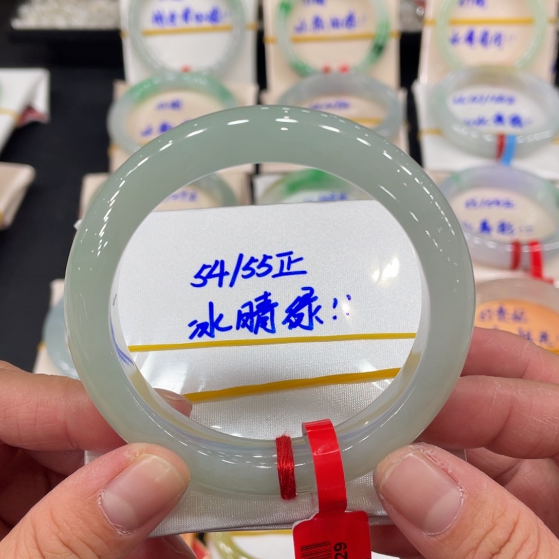 翡翠手镯未镶嵌缅甸翡翠天然翡翠