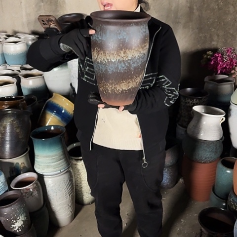 口20高31瑕疵一个盆子。