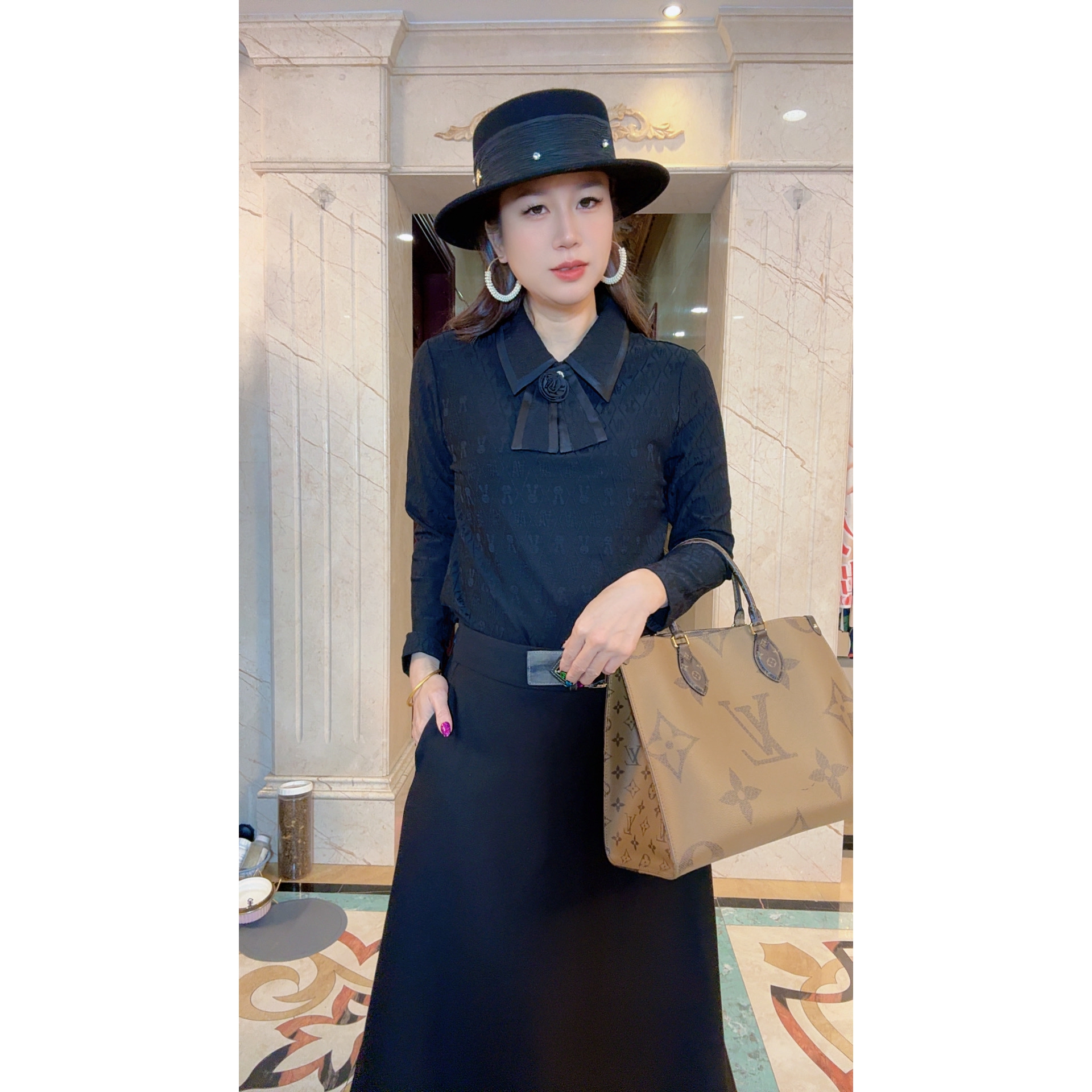 5608新款时尚翻领蝴蝶结洋气百搭显瘦减龄针织打底衫