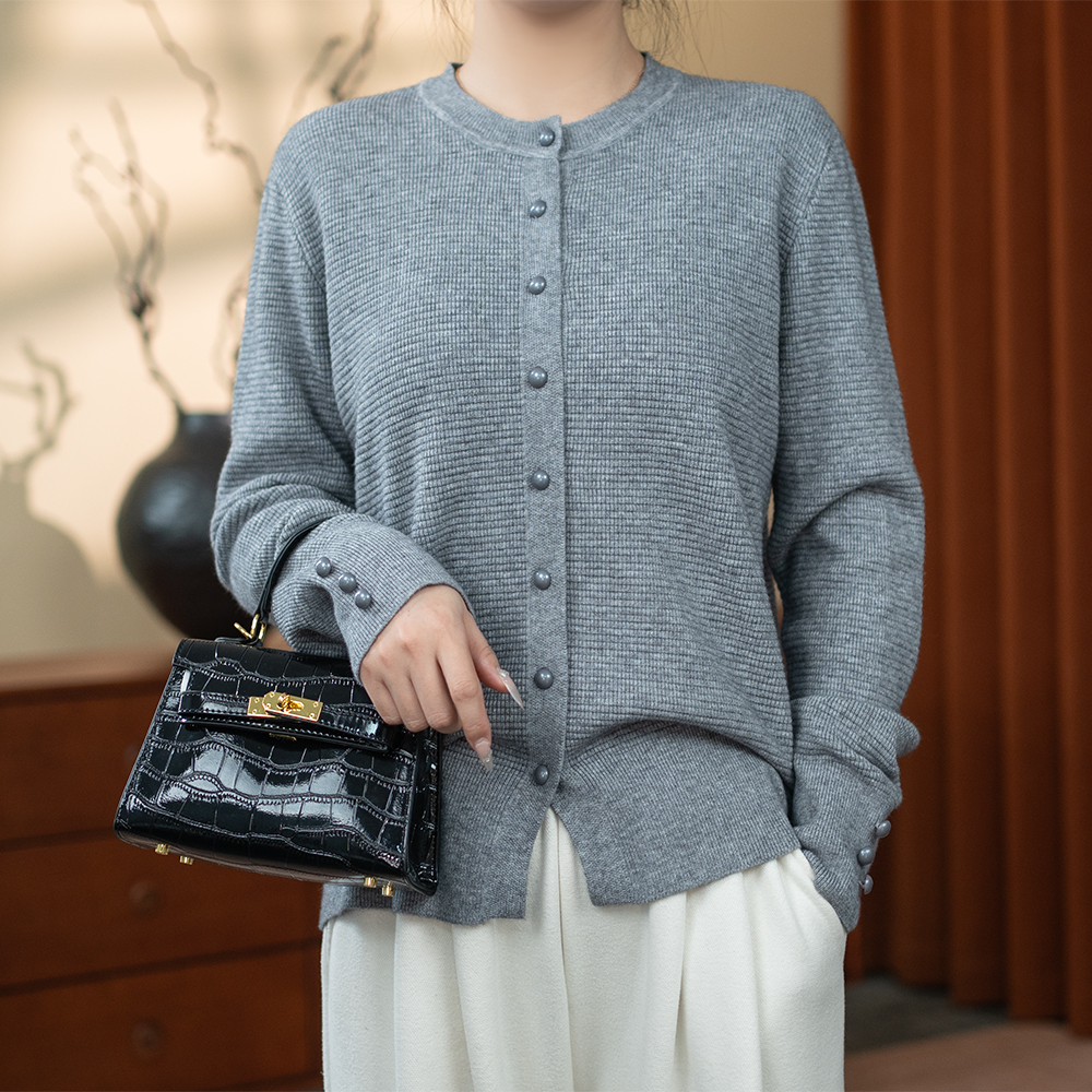 2025春季新款长袖宽松时尚百搭显瘦套头新款休闲女上衣2501-104