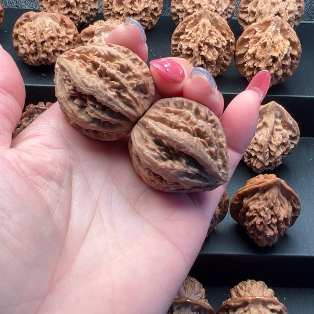 文玩核桃把件灯笼