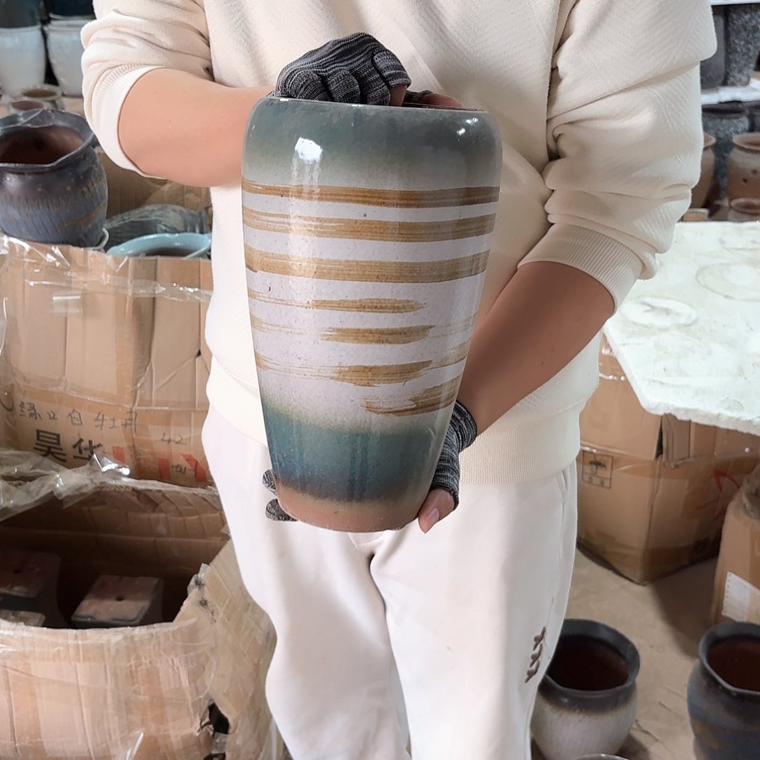 红陶口16高29一个