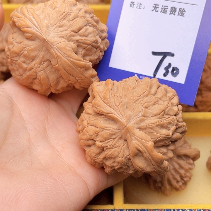 把件文玩核桃?**蛋文玩核桃龙鼎30