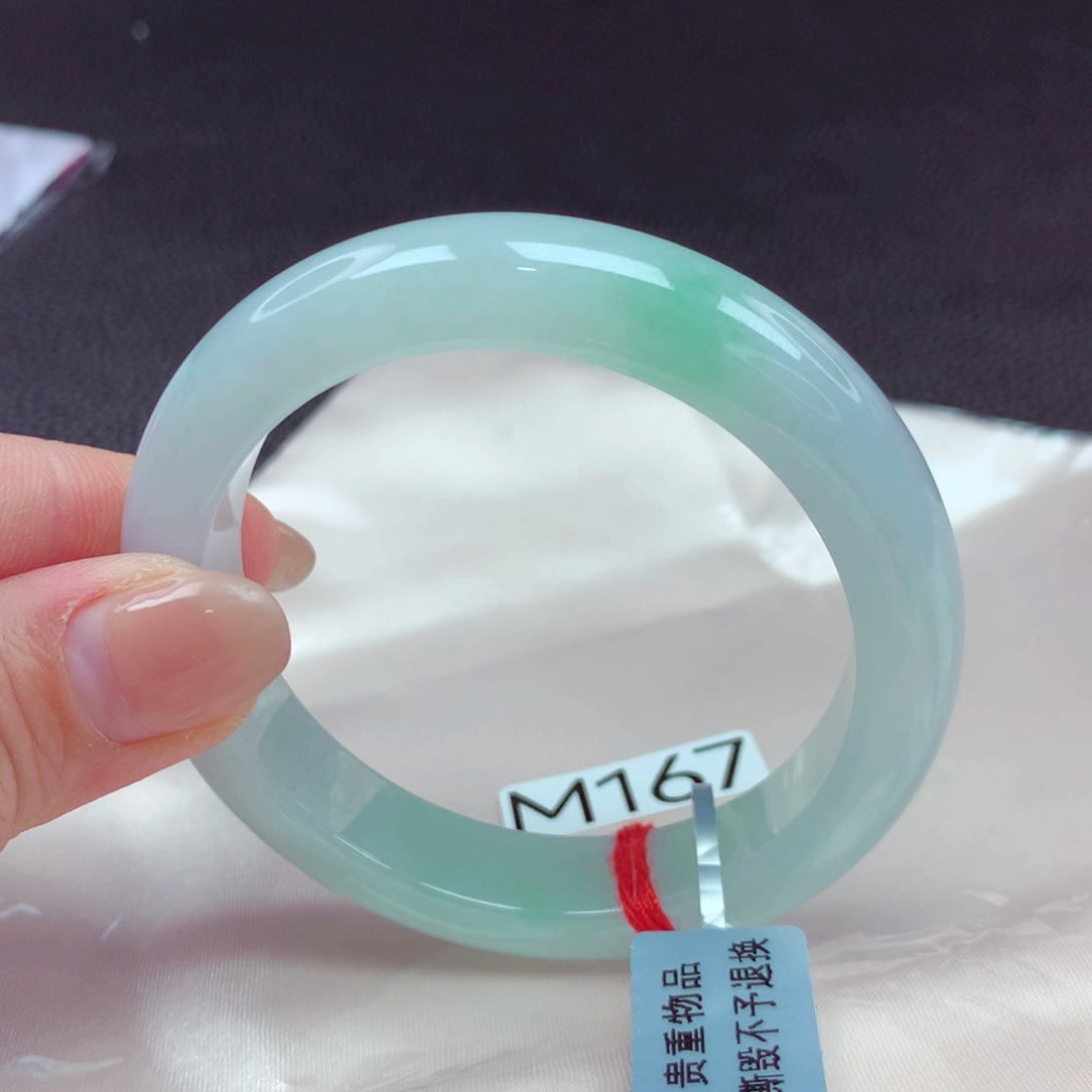 翡翠手镯未镶嵌手镯88