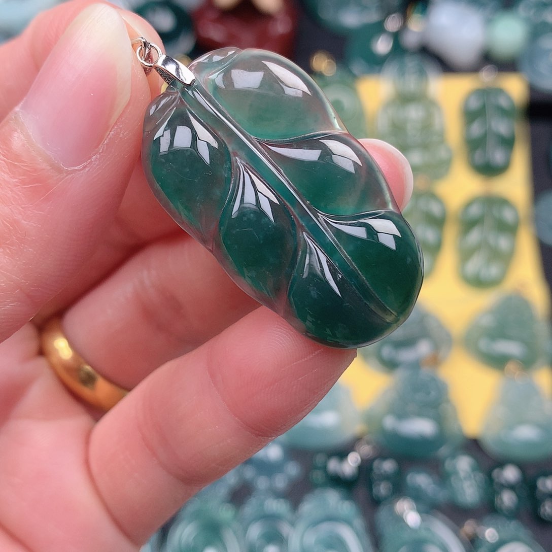 翡翠吊坠(不含链)未镶嵌吊坠