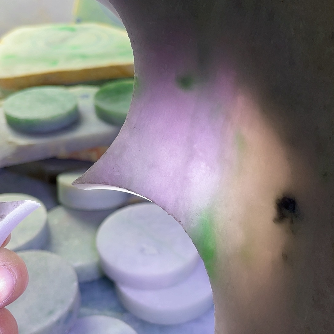 翡翠颈饰未镶嵌毛料47