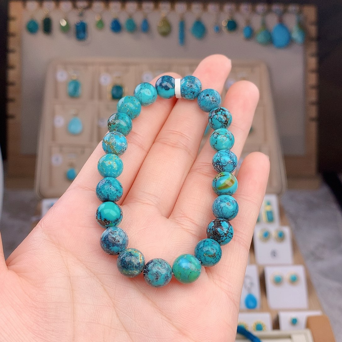 绿松石未镶嵌颈饰