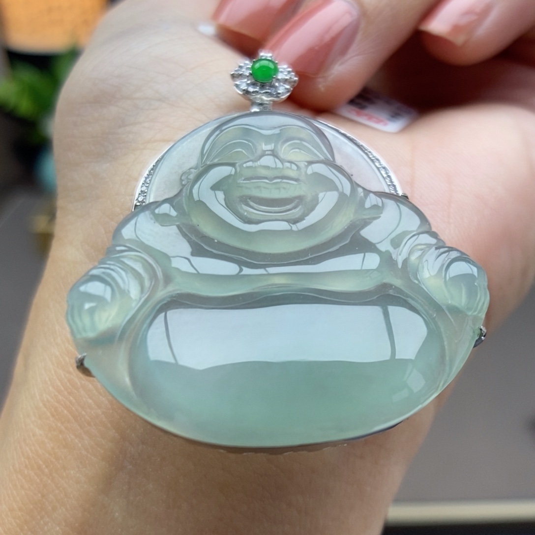 翡翠18K金镶嵌颈饰吊坠52