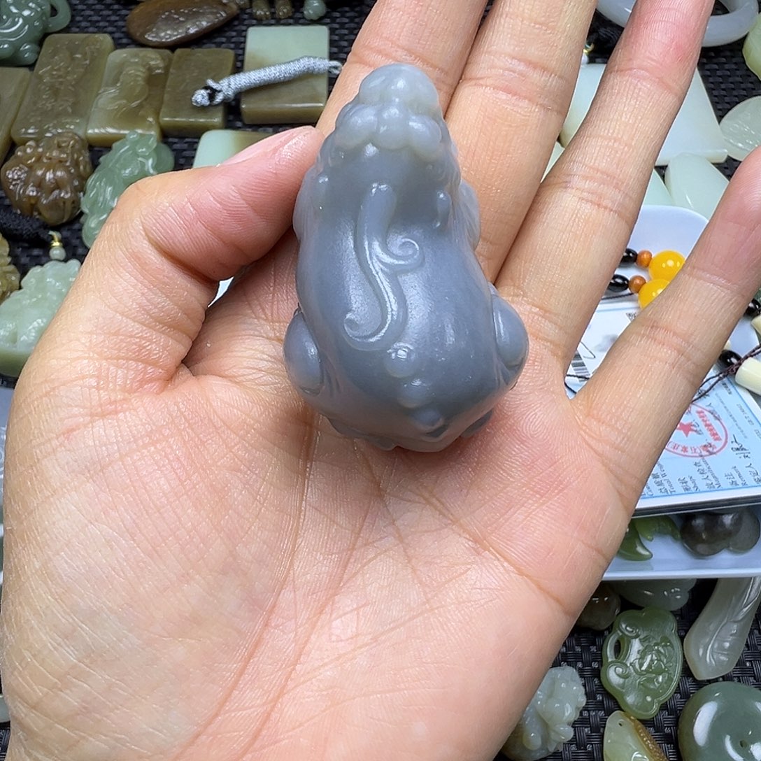 和田玉未镶嵌吊坠(不含链)不要证书.分4