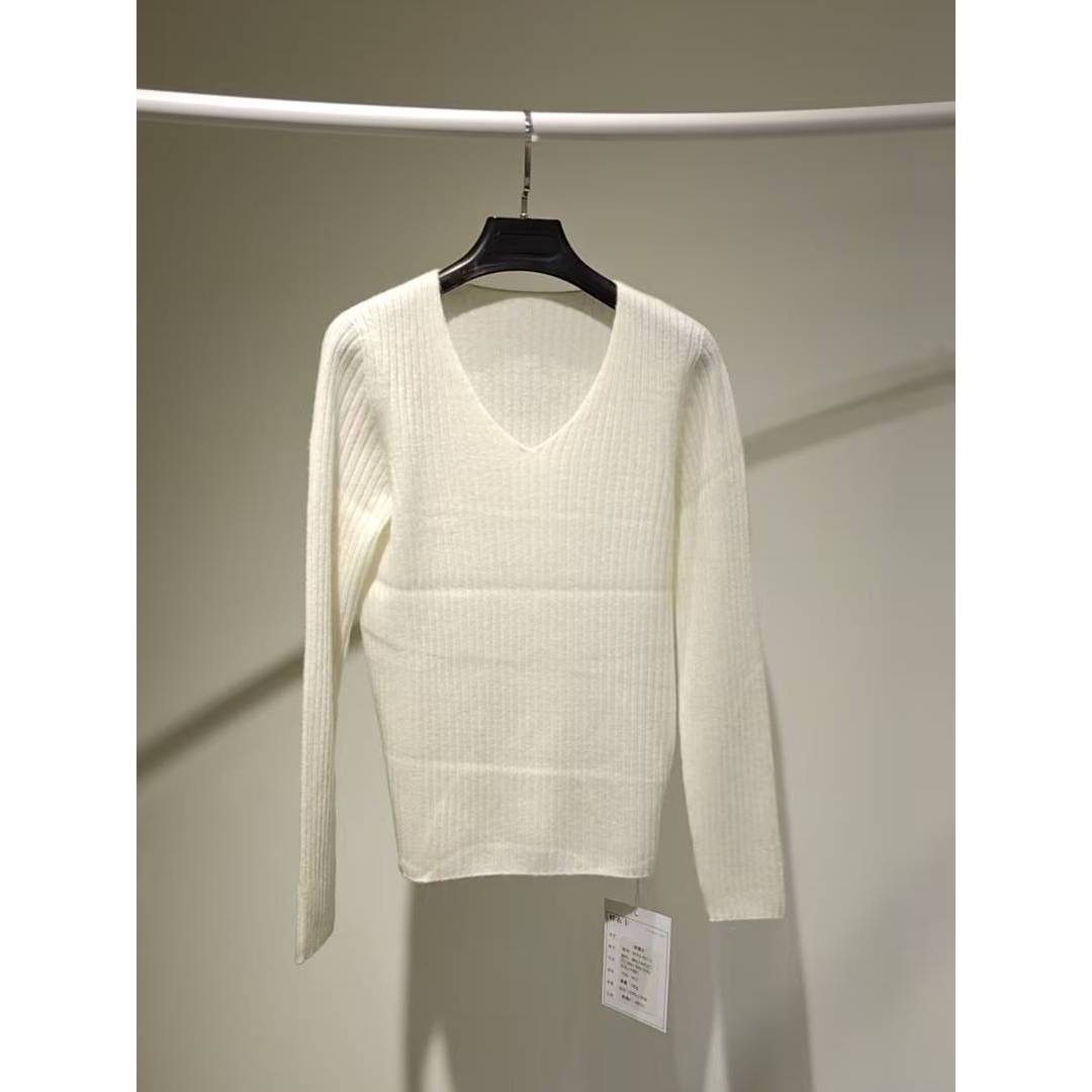 山羊绒秋冬新款百搭修身v领打底针织衫低领内搭长袖紧身上衣82112