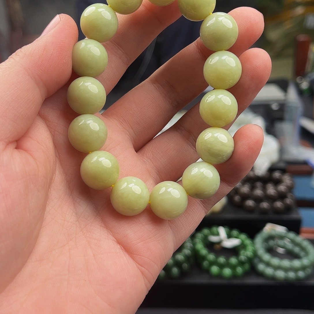 和田玉手串未镶嵌