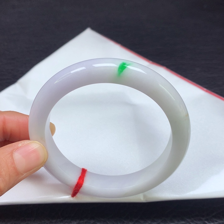 翡翠手镯未镶嵌58圈