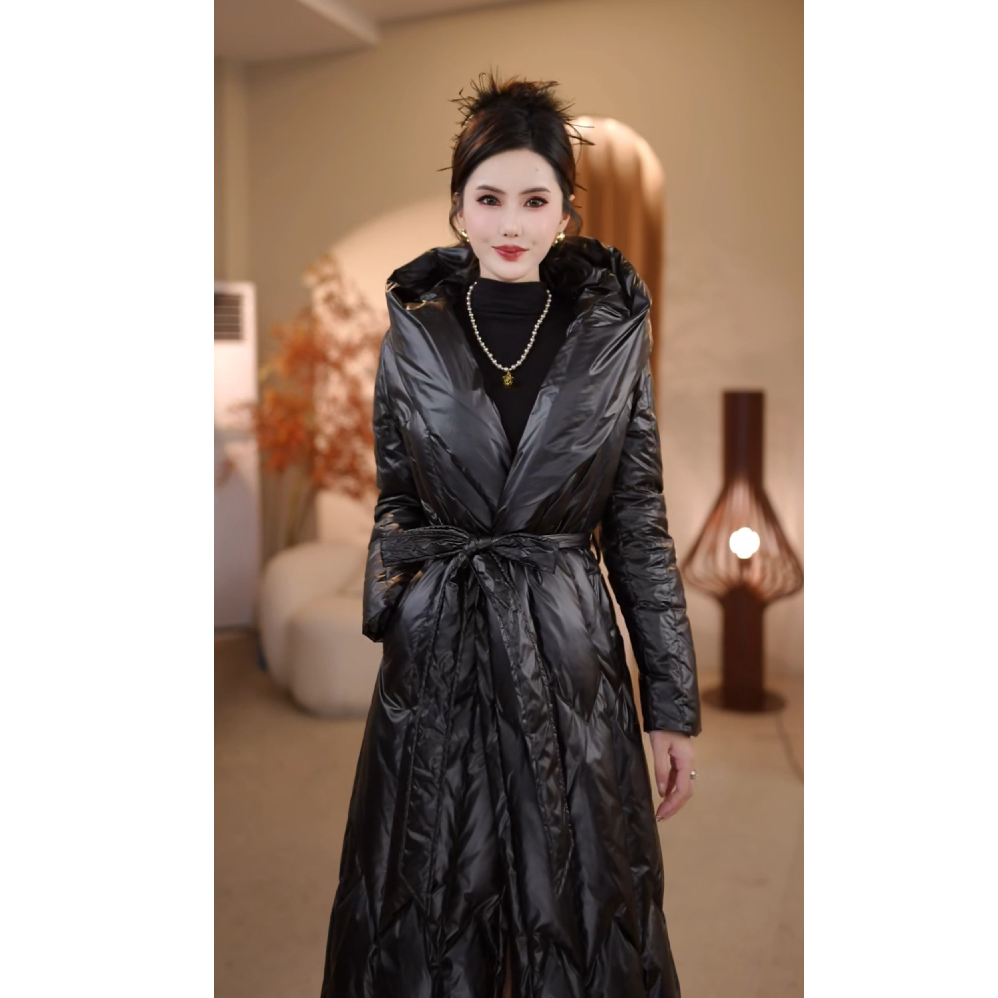 2025年冬季长款羽绒服女过膝保暖高腰系带气质加厚外套洋气休闲装