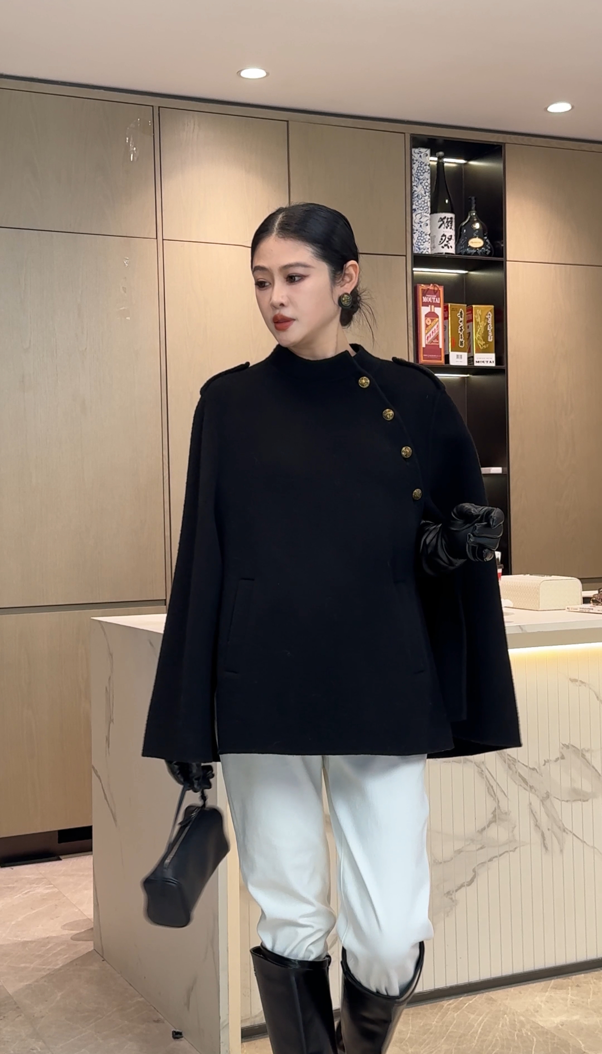 陈妍君【财阀斗篷】氛围感黑色高级百搭斗篷外套CYJ-HHO124-H092