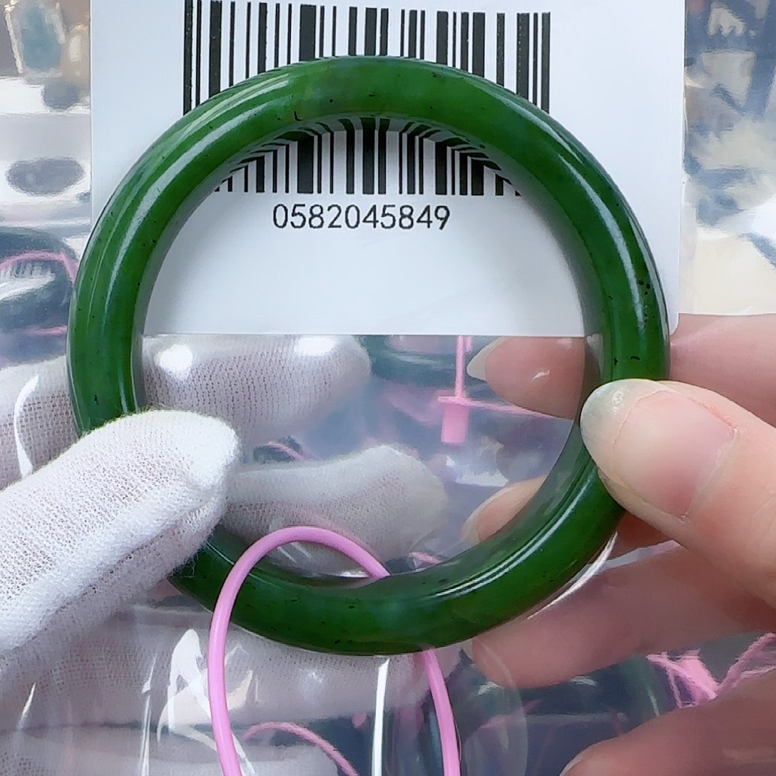 和田玉（碧玉）手镯未镶嵌58