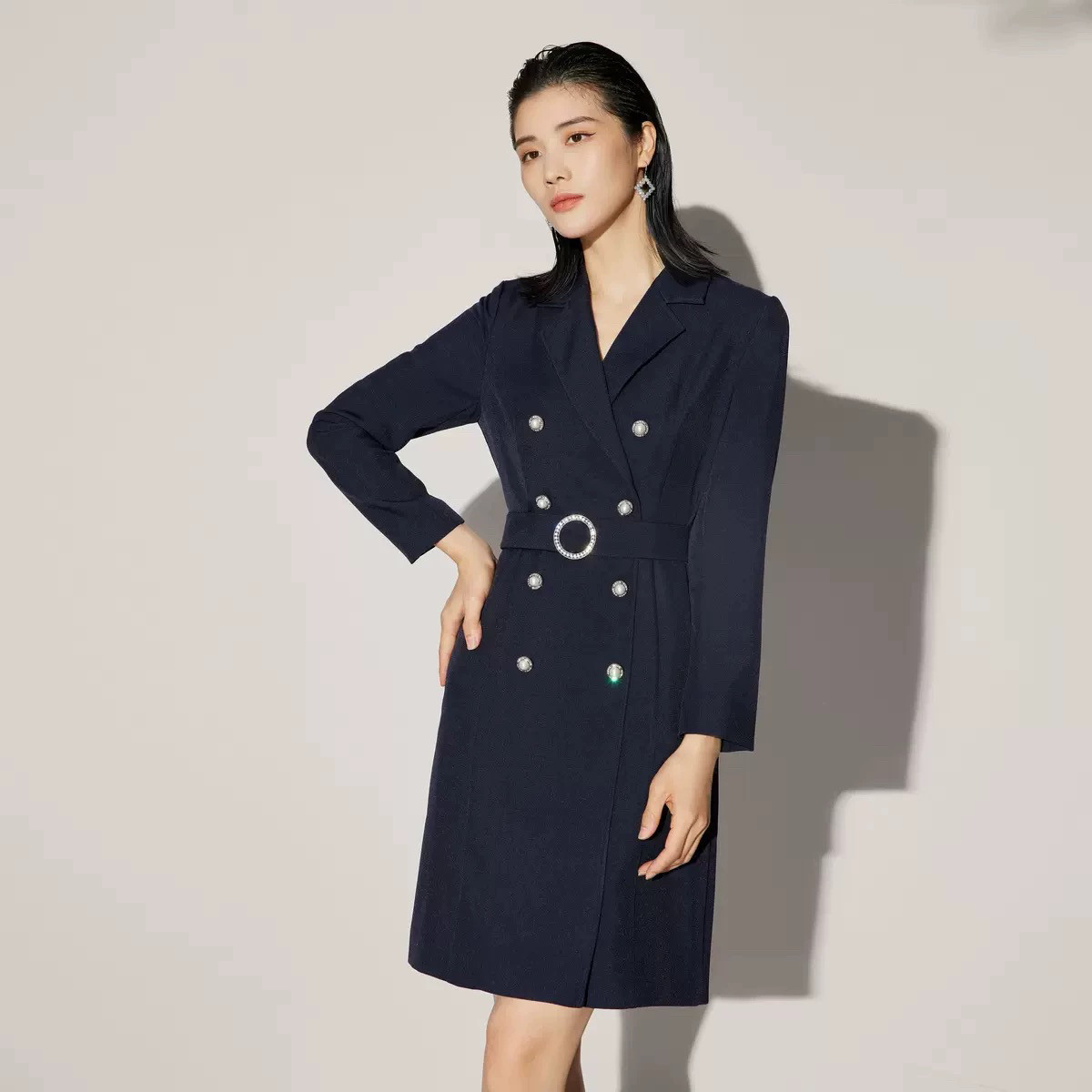 523L227粉蓝衣橱商场秋季新款西装连衣裙显瘦收腰裙子2380