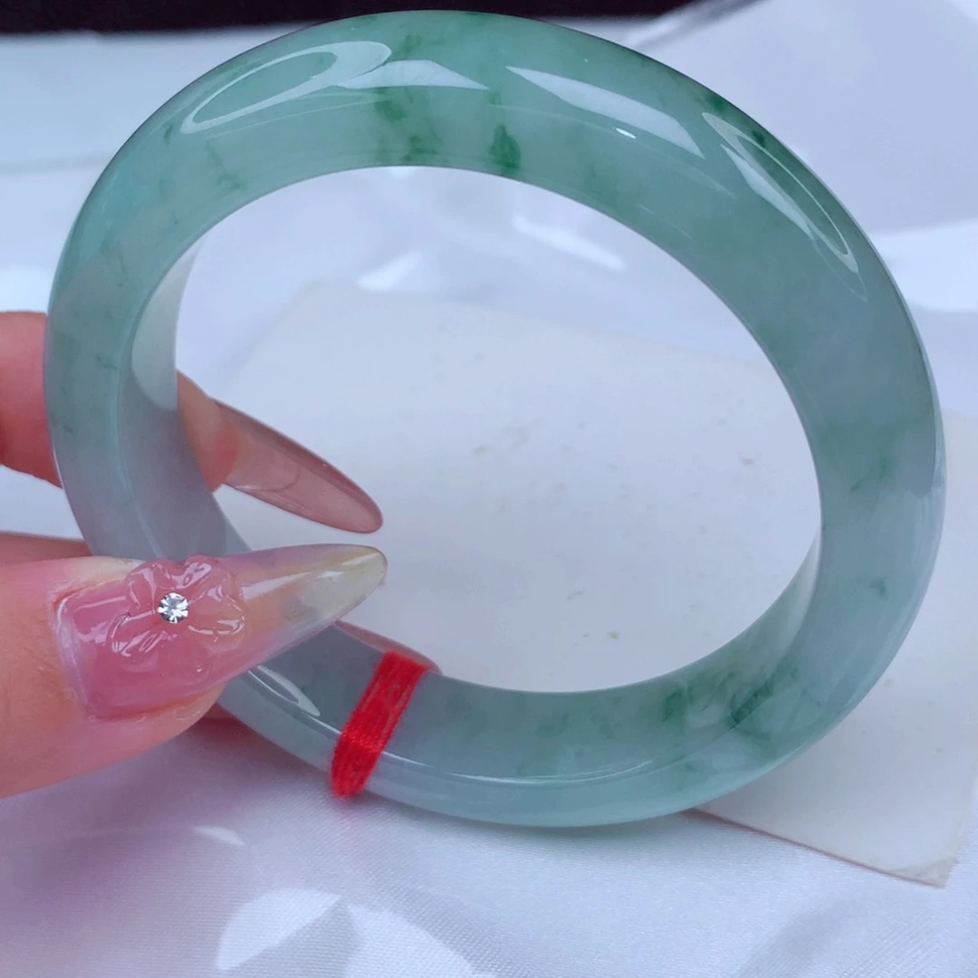 天然缅甸翡翠A货  678    53圈