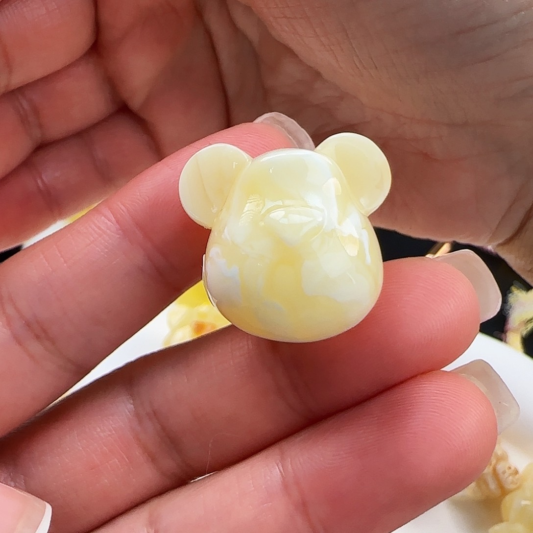 琥珀珠宝奇石未镶嵌