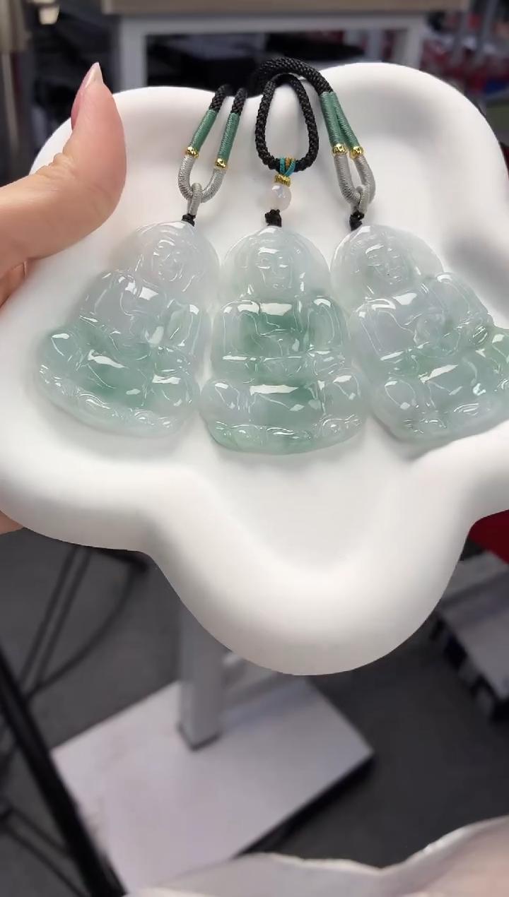 【胖胖推荐】天然翡翠-观音-多样性发一件-A31248B