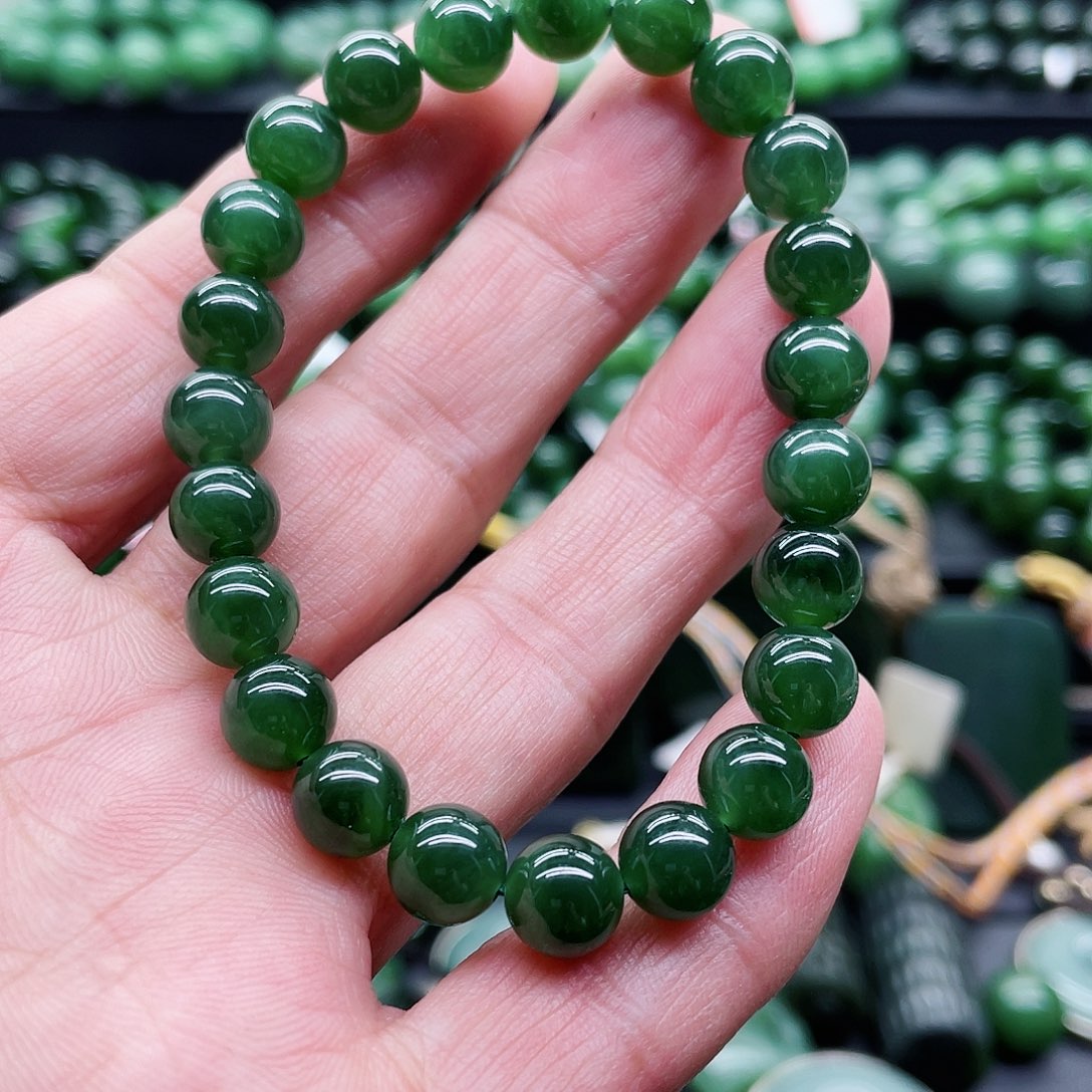 和田玉（碧玉）未镶嵌手链