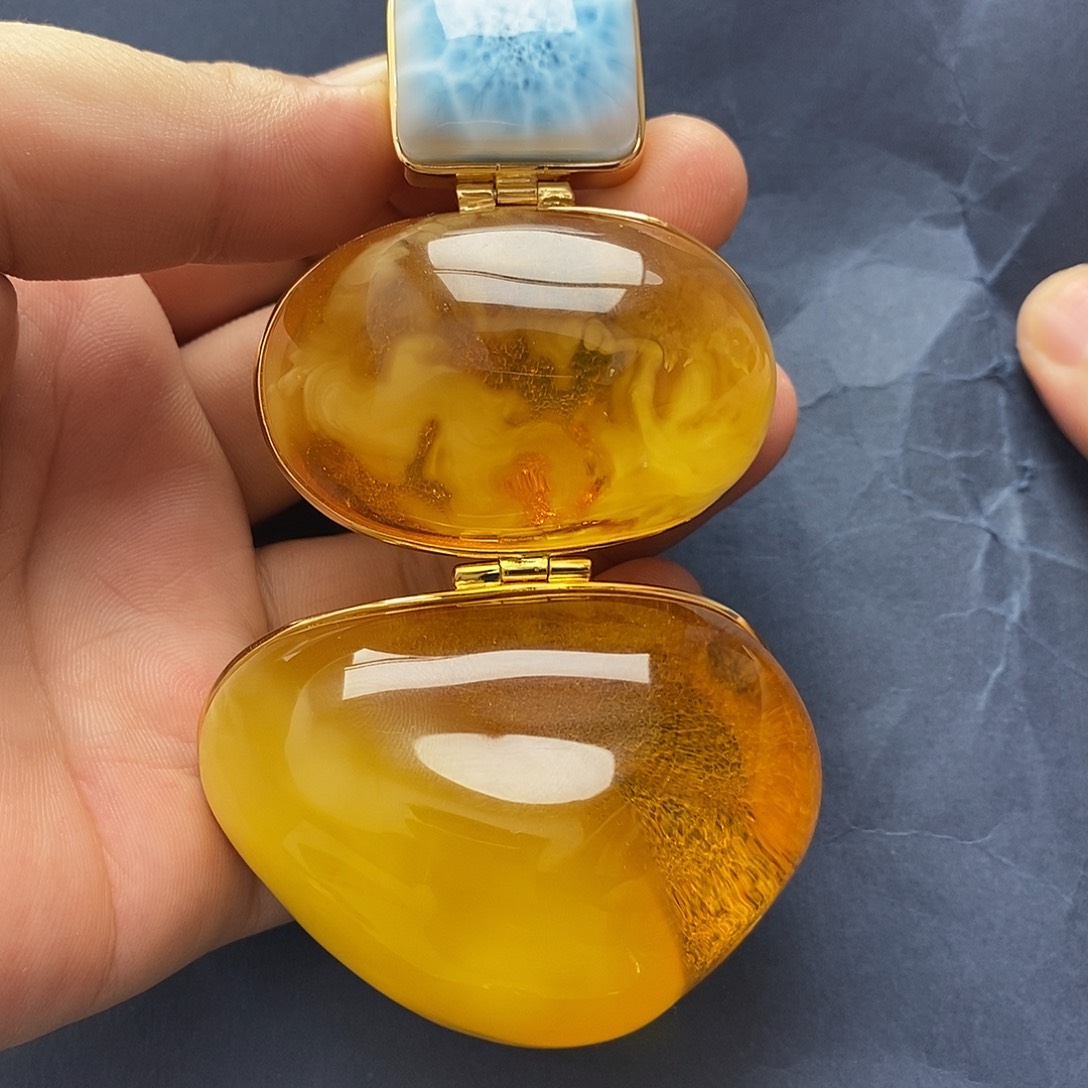 琥珀未镶嵌裸石吊坠