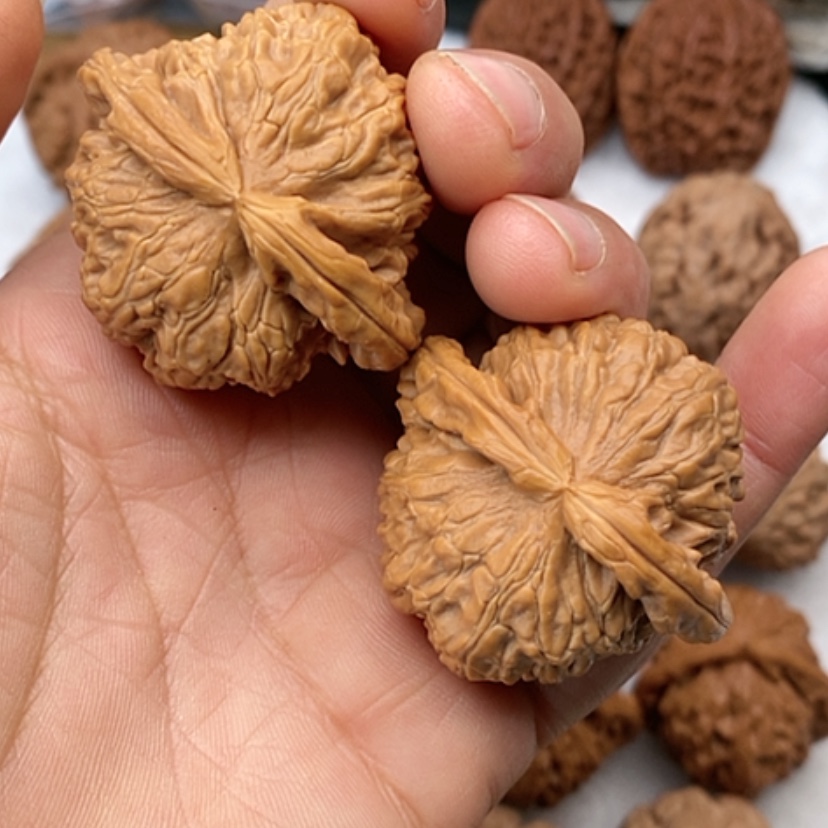 【闪购商品】吊坠文玩核桃有修白狮子