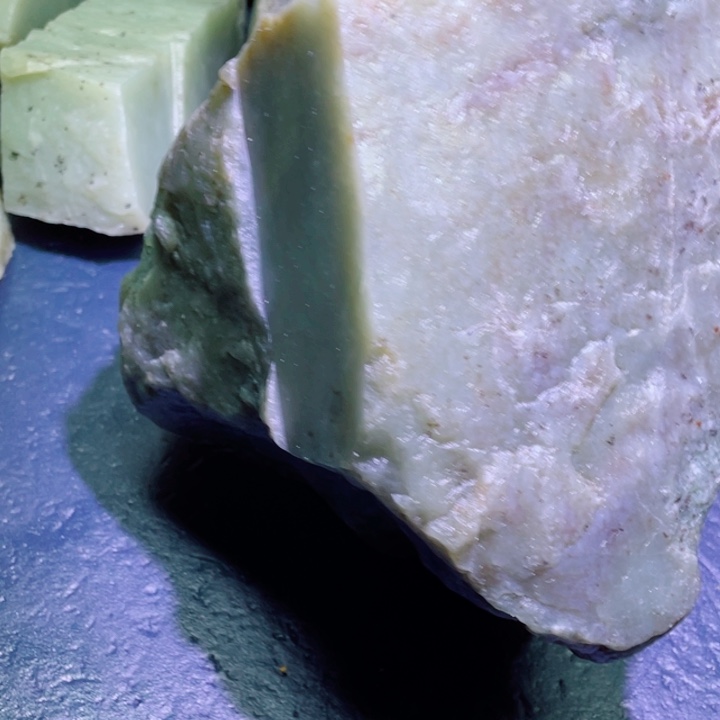 得***闲和田玉（糖玉）未镶嵌珠宝半成品