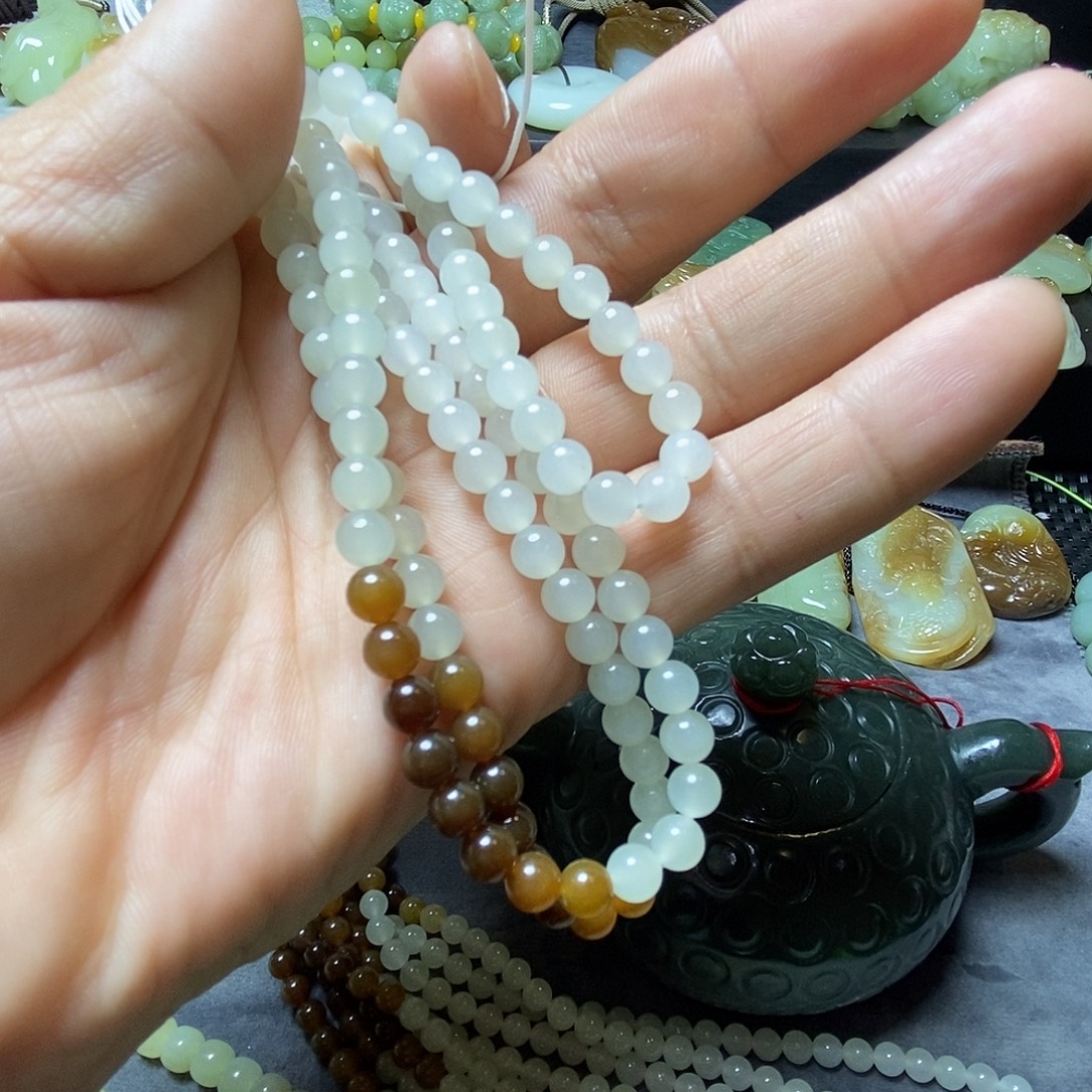 和田玉未镶嵌项链