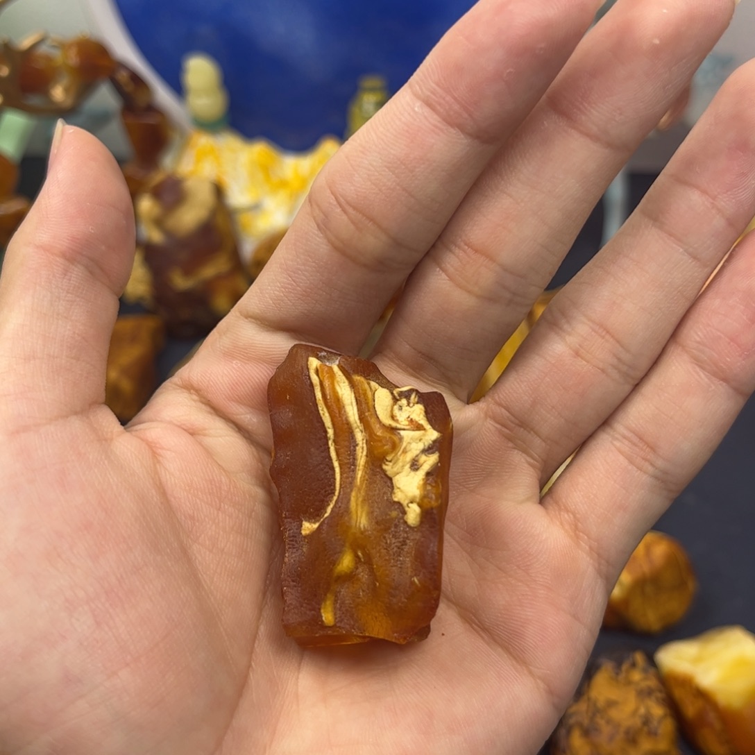 定制琥珀未镶嵌蜜蜡