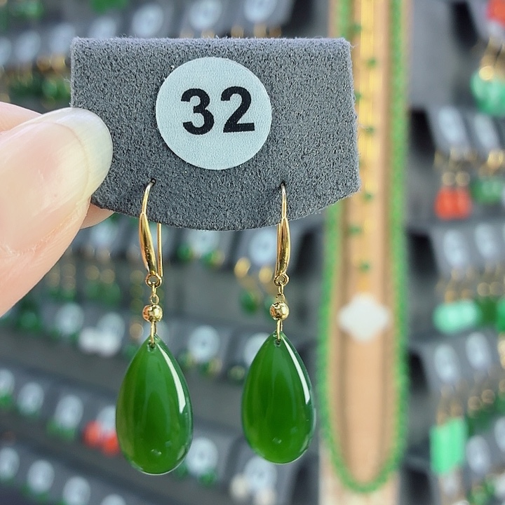 和田玉18K金镶嵌耳饰