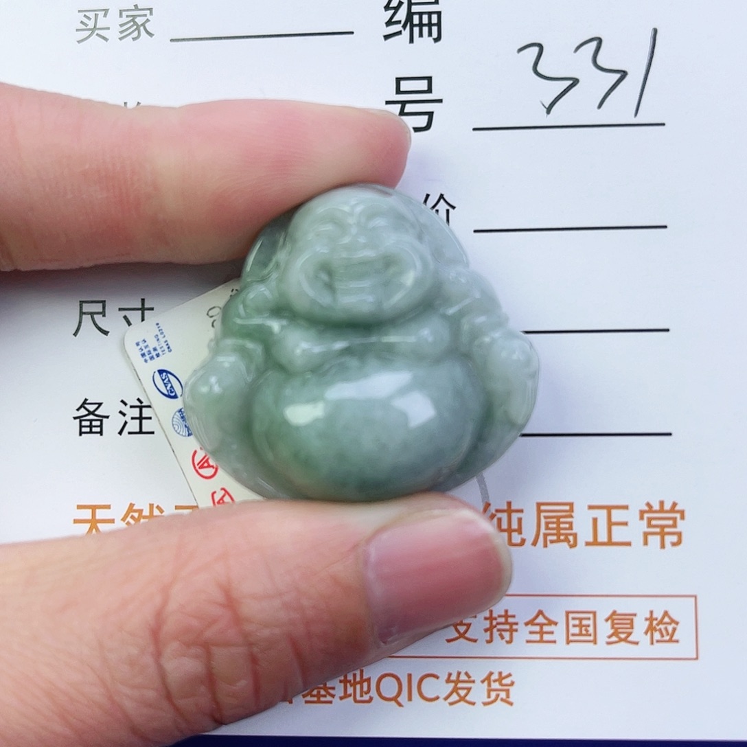 翡翠颈饰未镶嵌佛公