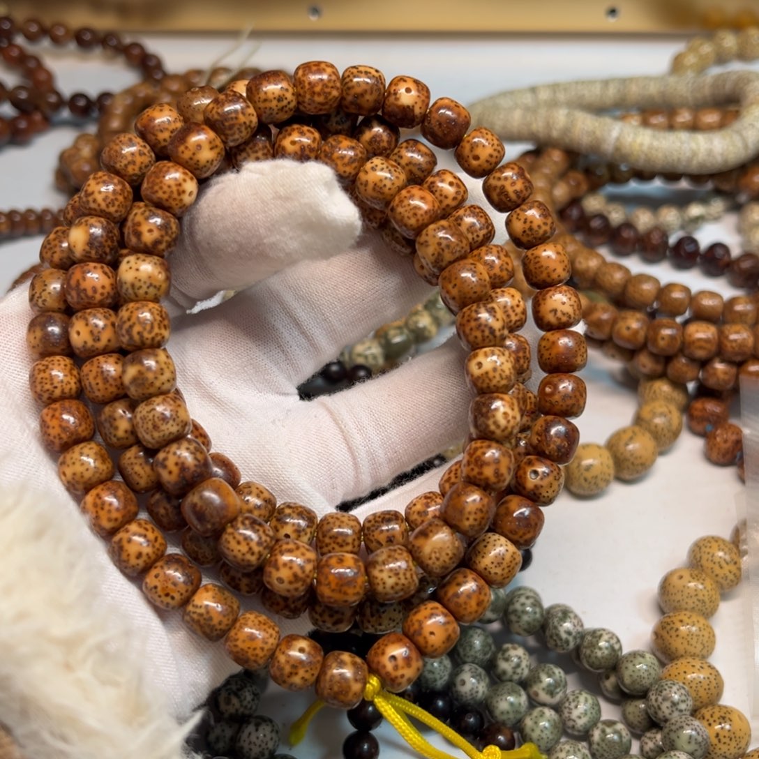 岱***霖星月菩提吊坠98虎皮老型