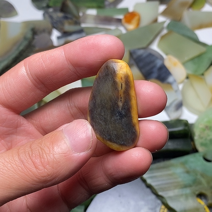 和田玉（糖玉）未镶嵌笔搁