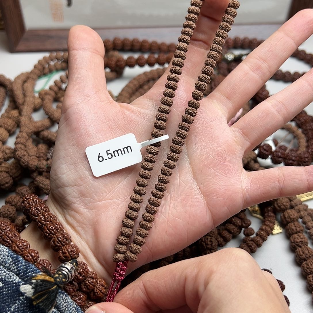 金刚菩提手串小**I平细6.5手持78颗