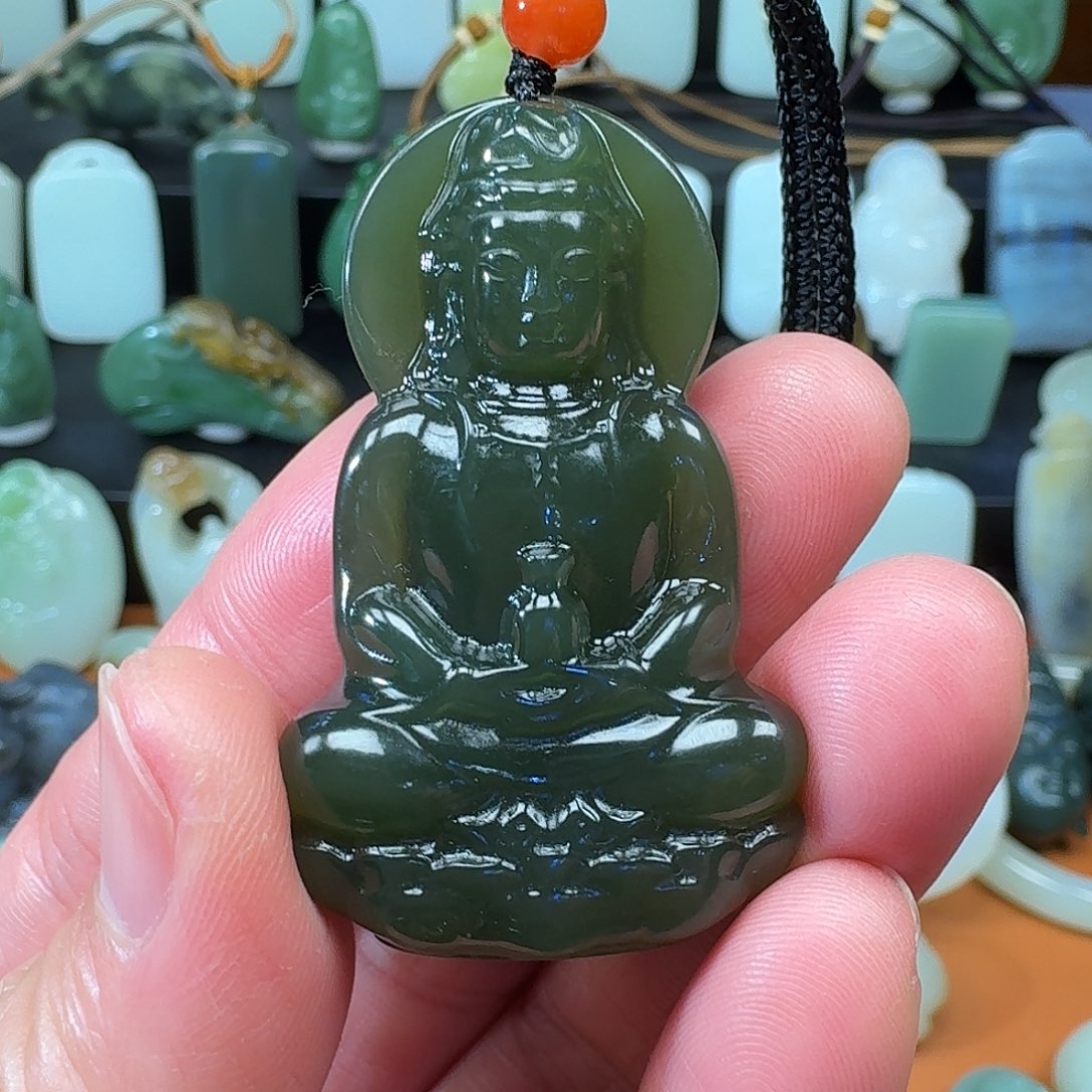 和田玉颈饰未镶嵌