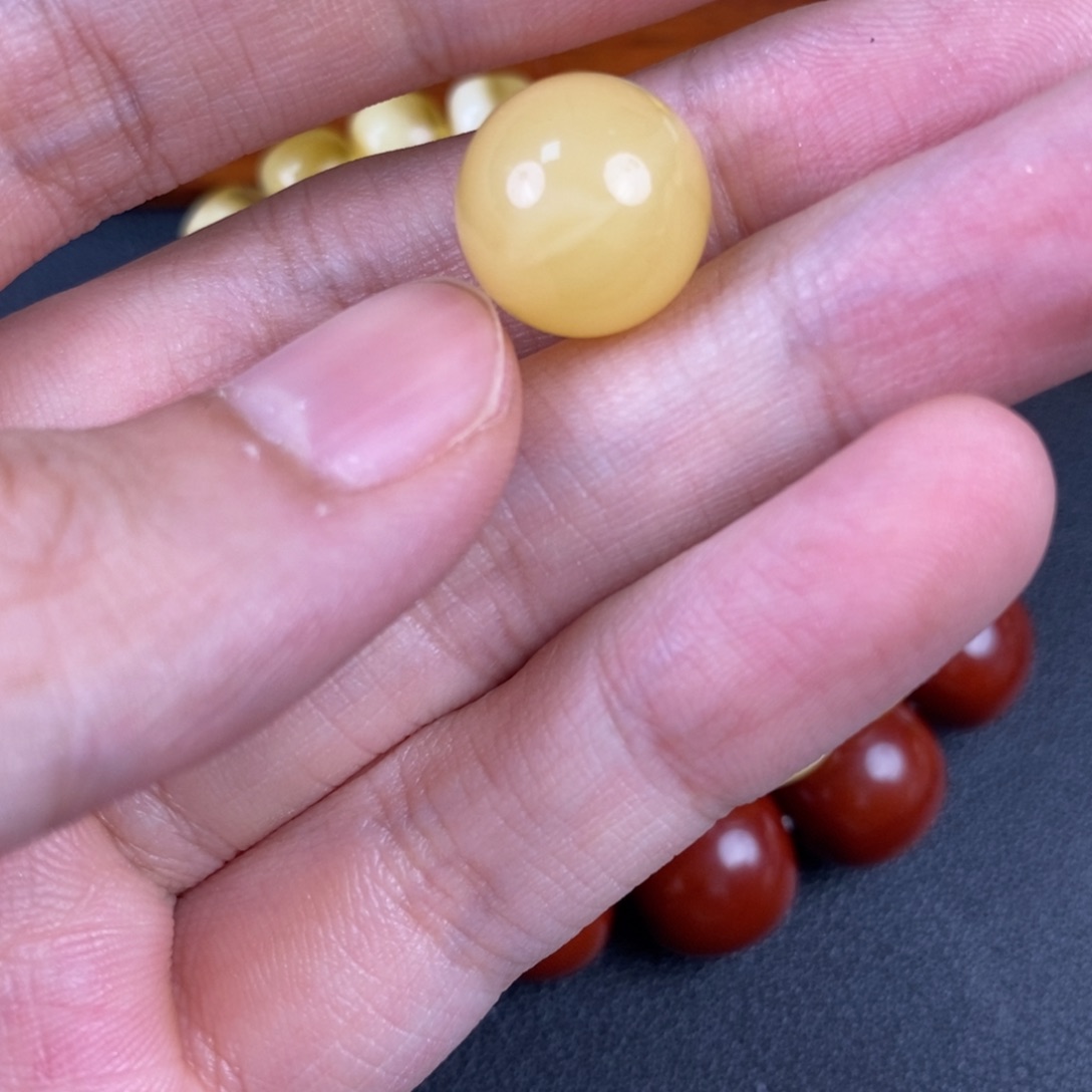 琥珀未镶嵌裸石65