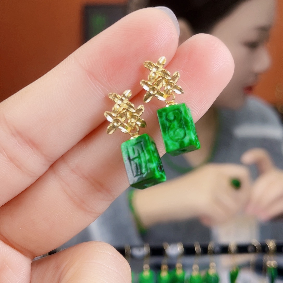 翡翠未镶嵌耳饰饰品