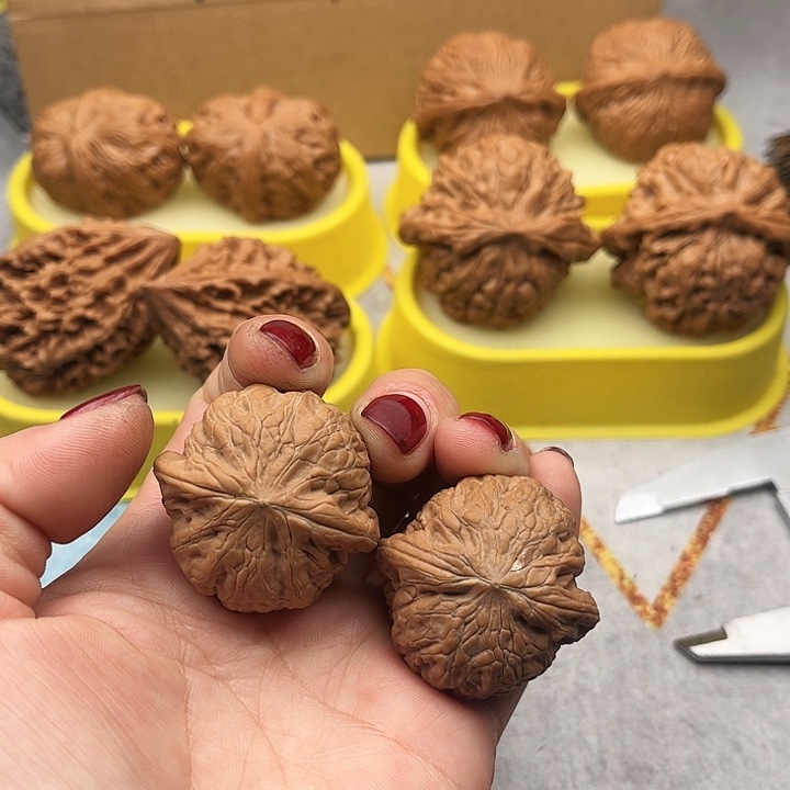 文玩核桃把件铁锤37黄尖