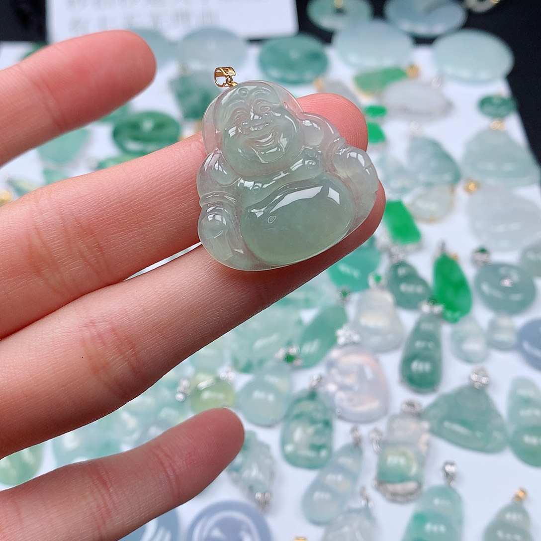 翡翠颈饰18K金镶嵌天然翡翠