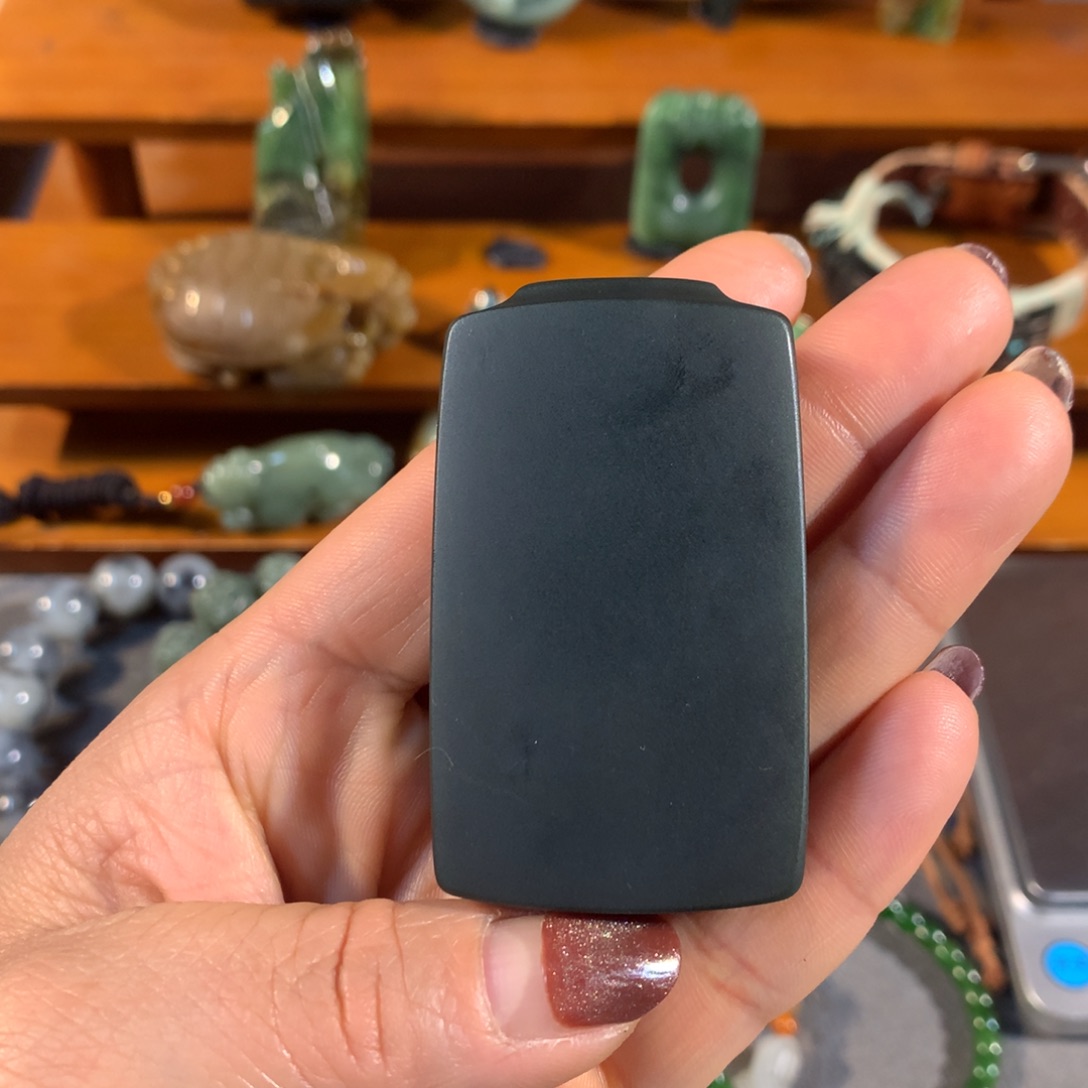 和田玉（糖玉）颈饰未镶嵌迪*?