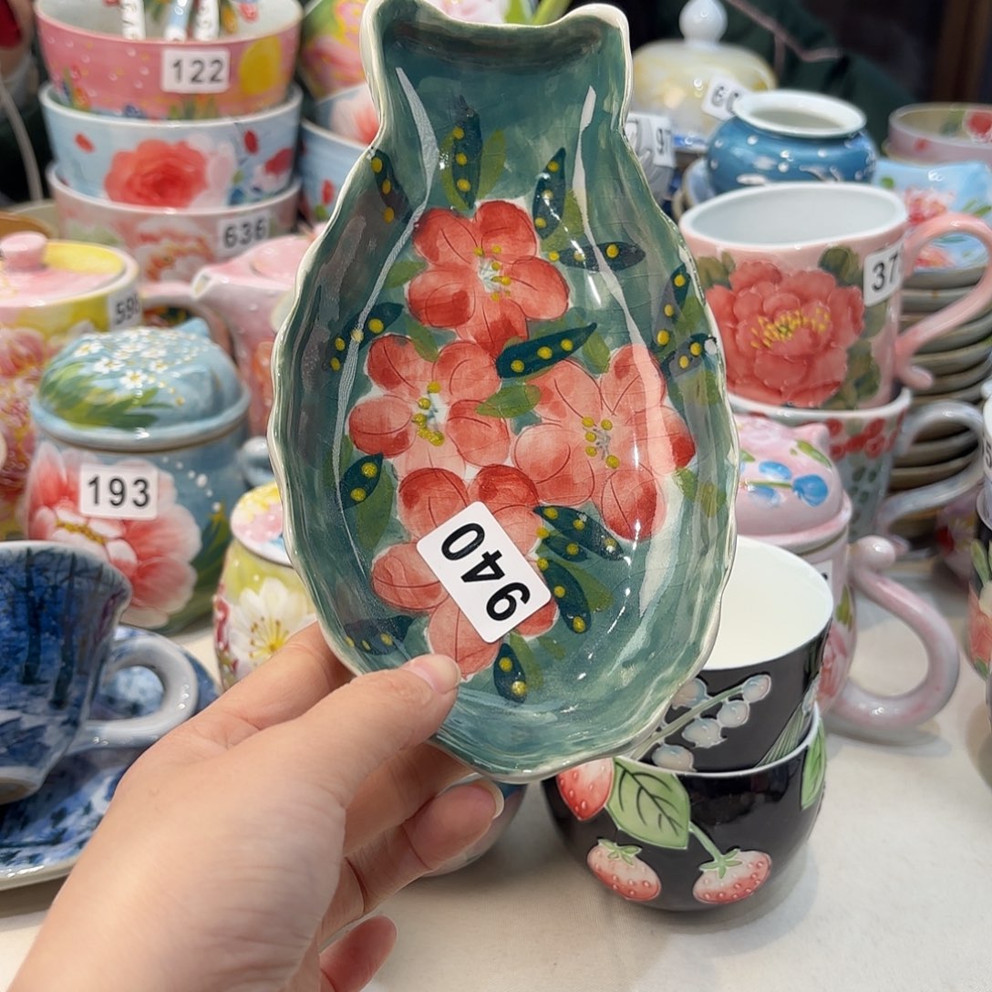 瓷片兔兔好可爱呀打