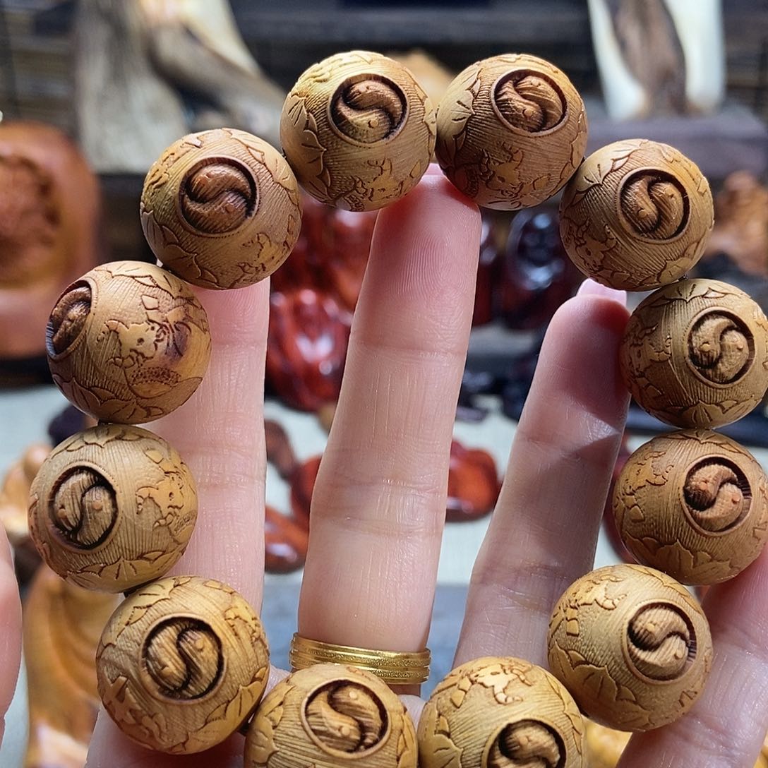 崖柏88888888888888888