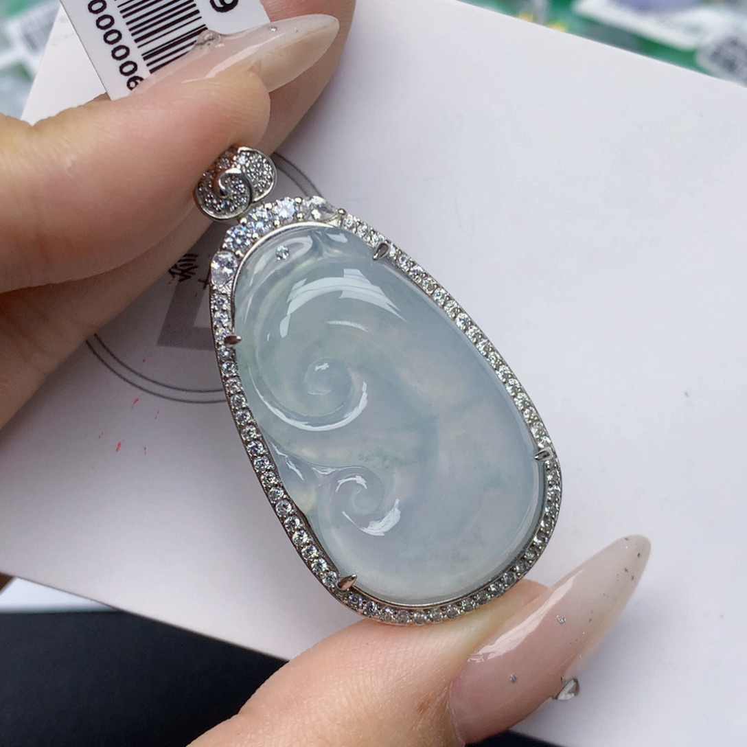 颈饰银S925镶嵌翡翠