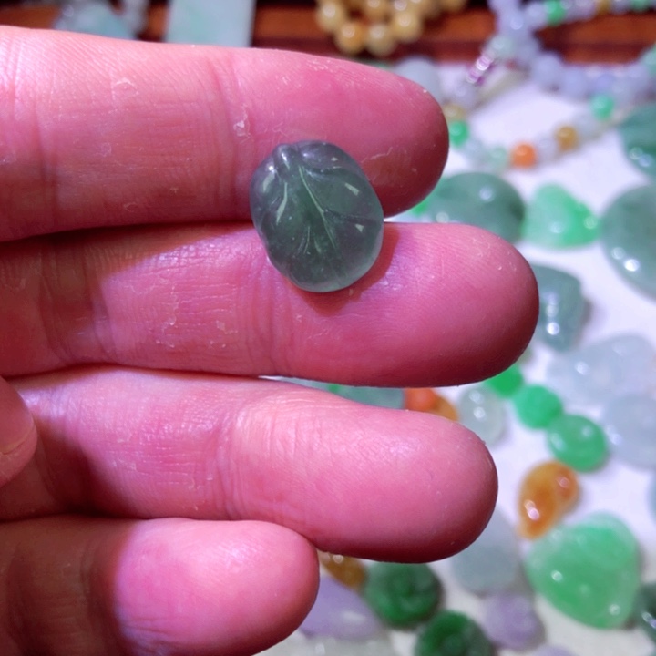 翡翠未镶嵌颈饰天然a货翡翠