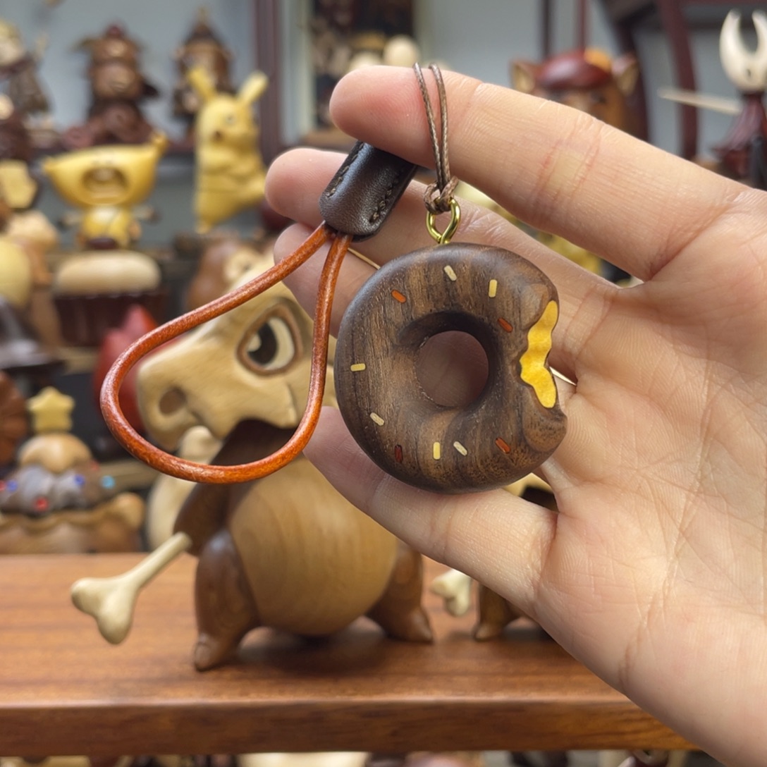 木胡桃木甜甜圈挂件