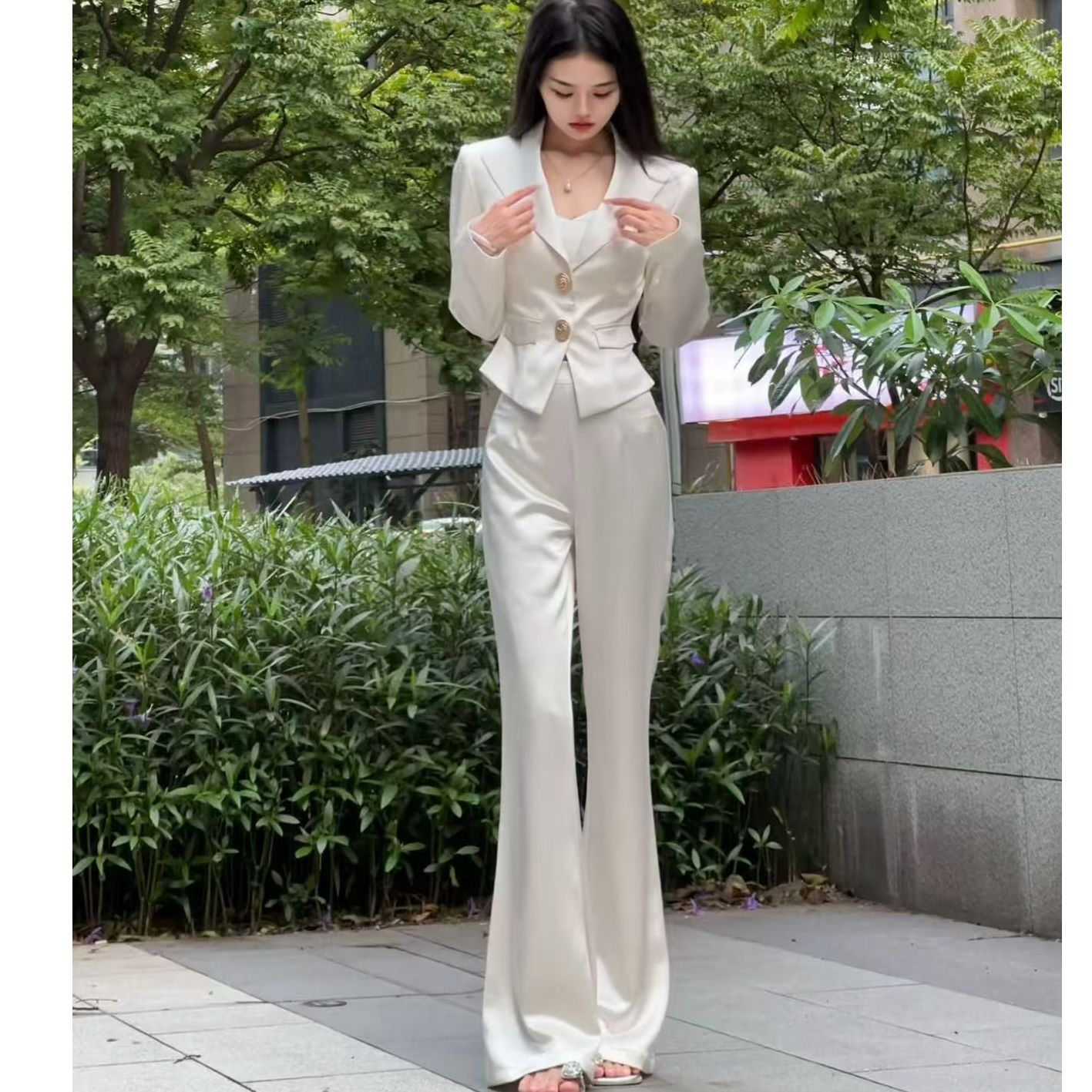 【现货】2025轻奢休闲修身气质法式设计师时尚套装251805